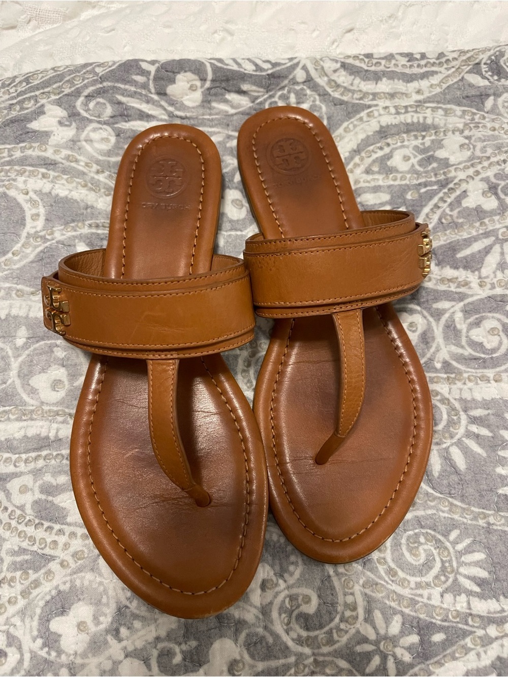Tory Burch Marsden style Flat Thong Sandal in Tan 6.5